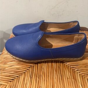 Charix Elegant Blue Women's Flats Size 6.5